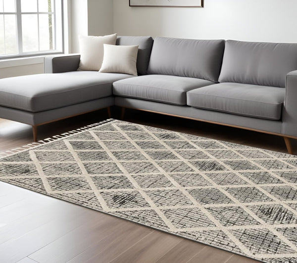 HomeRoots 12' Cream and Charcoal Geometric Area Rug - Modern Sophistication for Stylish Living Spaces 8' X 11' 375668