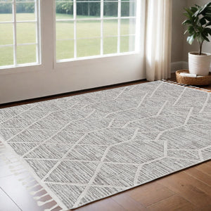 Homeroots 3' X 5' Ivory Geometric Area Rug  Polyester 375672