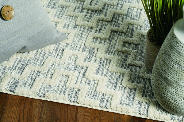 HomeRoots 12' Gray and Ivory Geometric Area Rug - Modern Elegant Design for Living Spaces and Comfort Underfoot 9" x 13" 375687