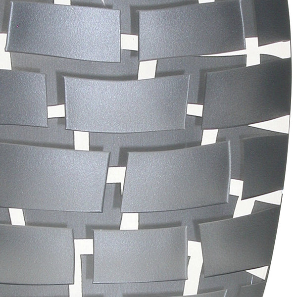 Homeroots 12 Mouth Blown Wall Design Silver Vase  Lead Free Crystal 375734