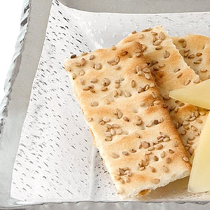 Homeroots 18 Enchanting Mouth Blown Rectangular Glass Serving Platter With Gold Accent - Ideal Gift!   375749