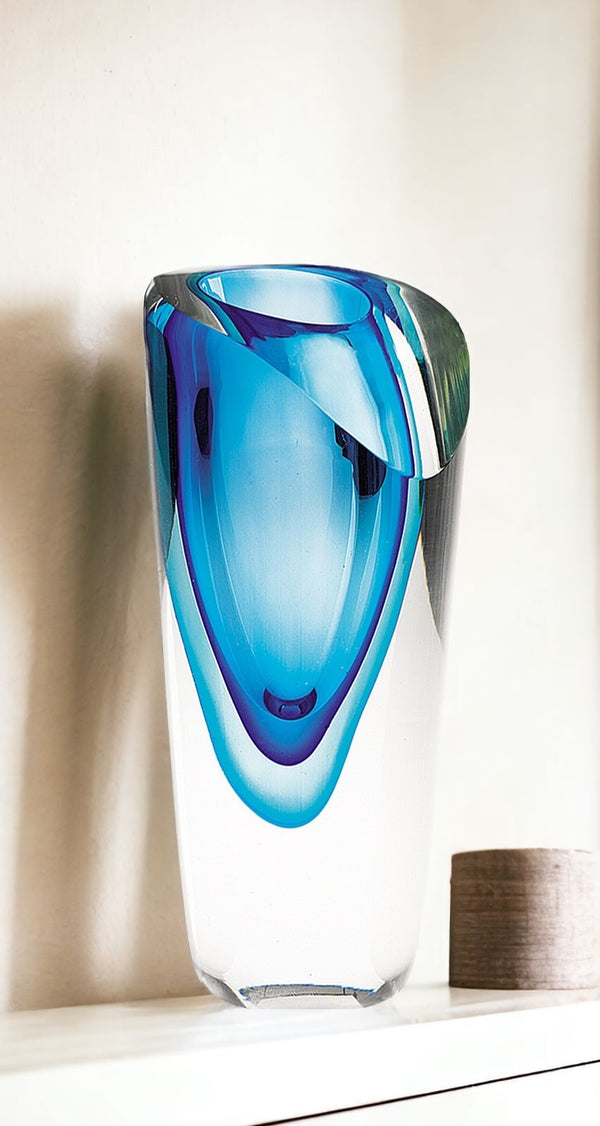 Homeroots 8" Clear And Blue Crystal Table Vase  Crystal 375782