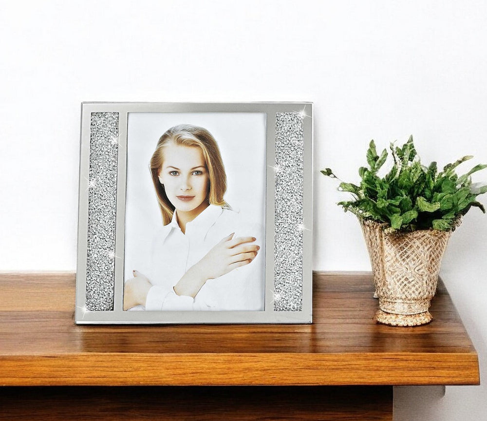Homeroots 5 X 7 Silver Crystalized Picture Frame   375909