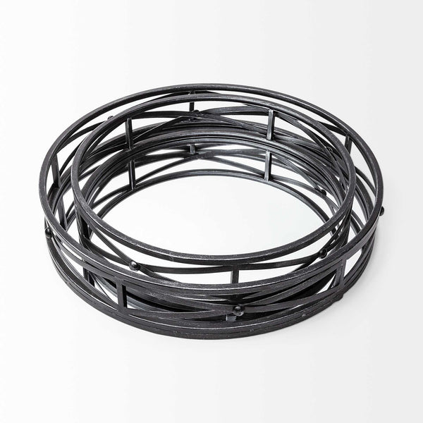 Homeroots Set Of Two Black Round Metal Indoor Outdoor Tray With Handles   376025