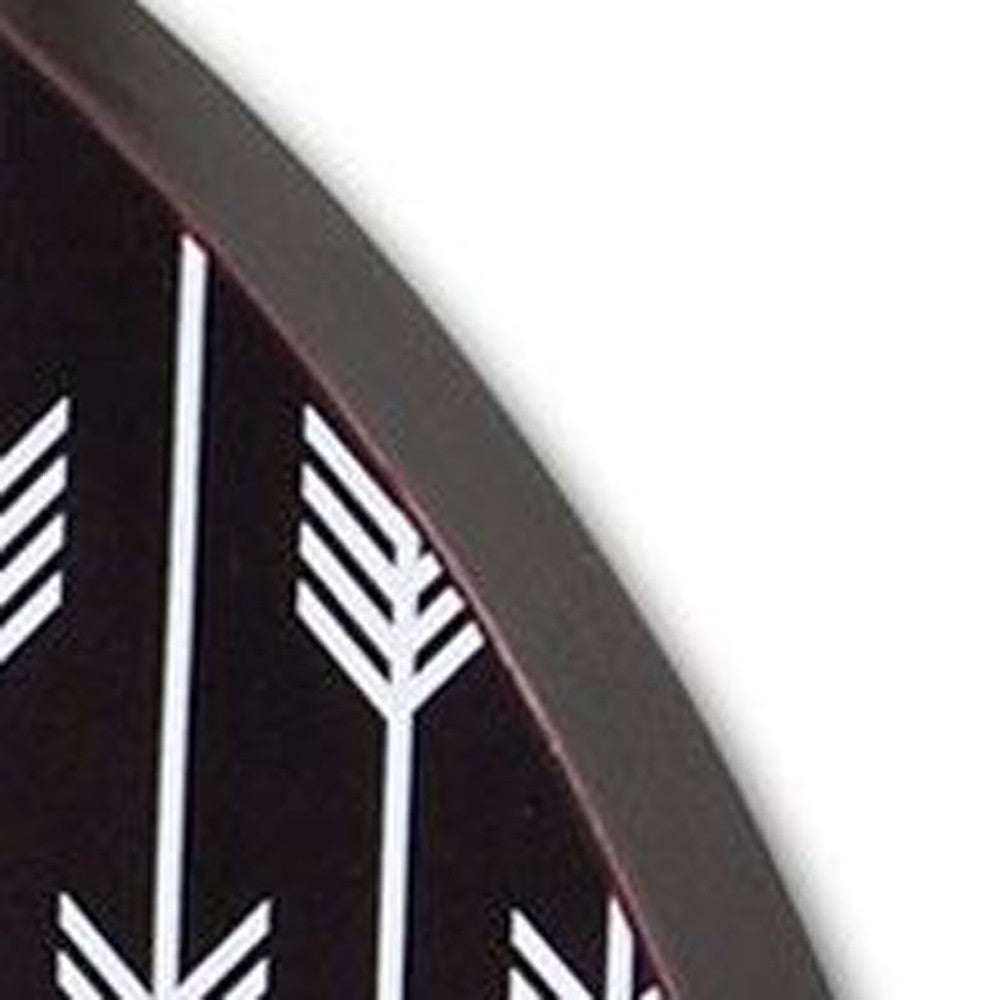 Homeroots 4" Circle Black And White Wood Analog Wall Clock  Wood 376208