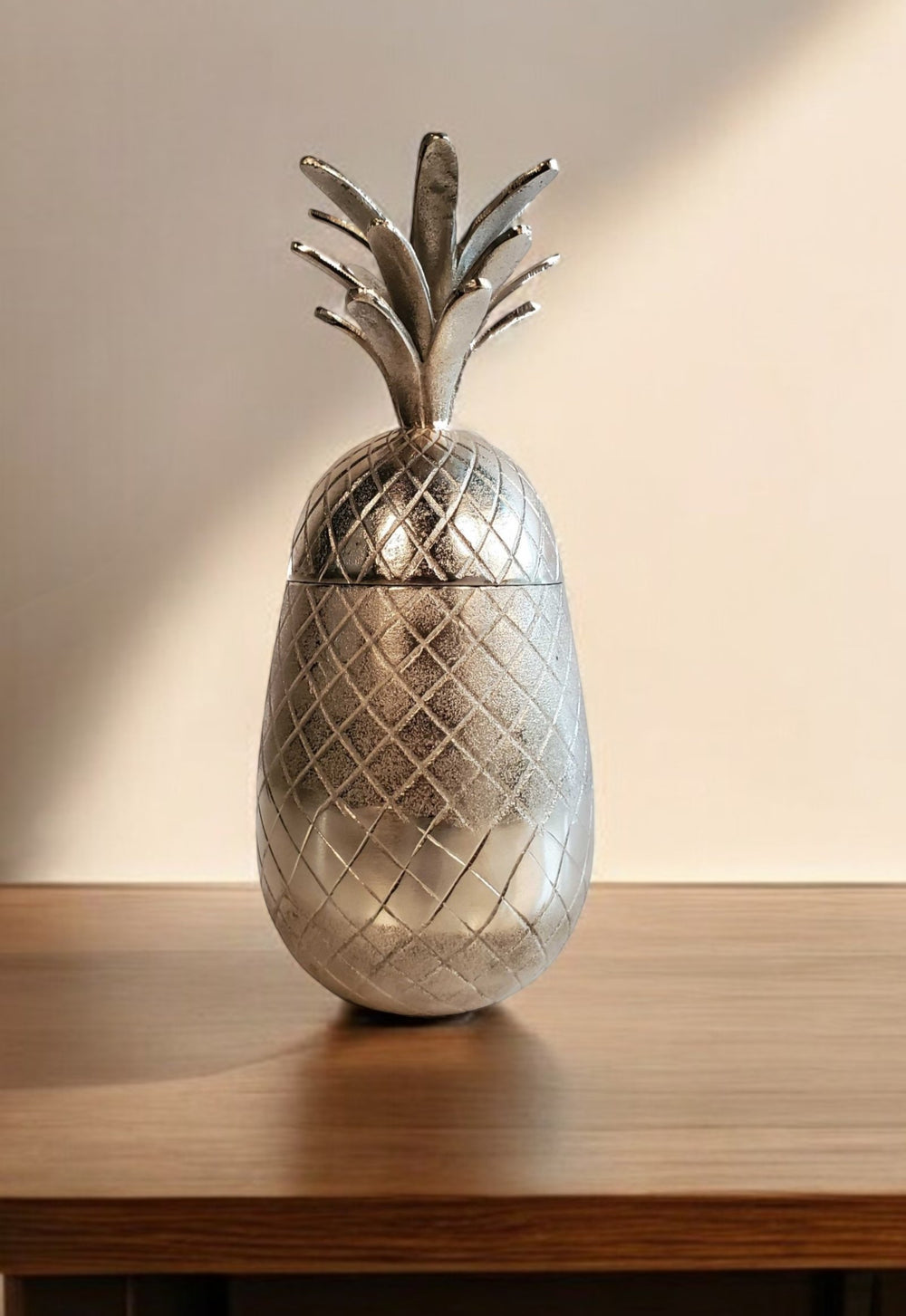 Homeroots Pineapple Storage Aluminium Decor  Metal 376339