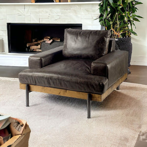 Homeroots 41" Black Faux Leather Distressed Club Chair   376350