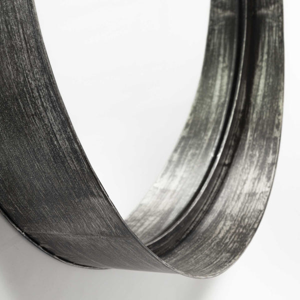 Homeroots 30" Black Round Metal Framed Accent Mirror  Metal 376375