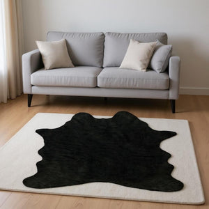 HomeRoots 5' X 8' Black Shag Hand Knotted Area Rug - Luxurious, Soft, and Stylish for Living Spaces & Bedrooms 376625