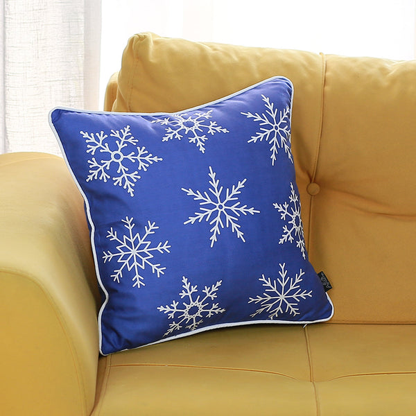 Homeroots Set Of 4 18" Christmas Snowflakes Throw Pillow Cover In Blue   376858