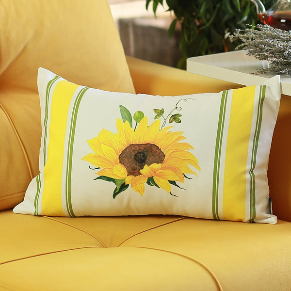 Homeroots Set Of Four 12" X 20" White And Yellow Sunflowers Fabric Lumbar Throw Pillow Covers   376874