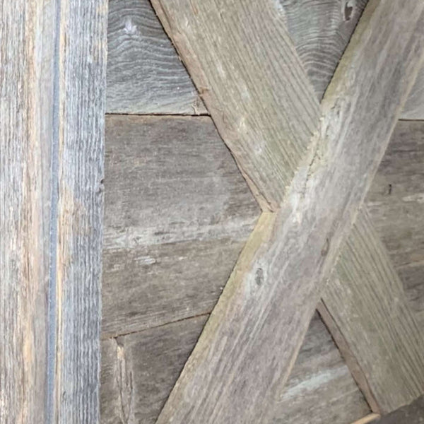 Homeroots 19" Natural Weathered Gray Christmas Tree Collar  Wood 379880