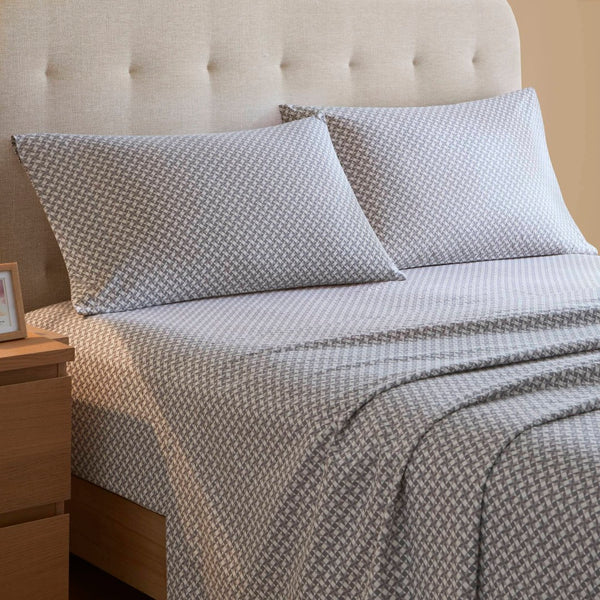 English Elm 4-piece Cal King Cotton Sheet Set Snowflake Print Breathable Wrinkle Resistant Bedding B035P408379