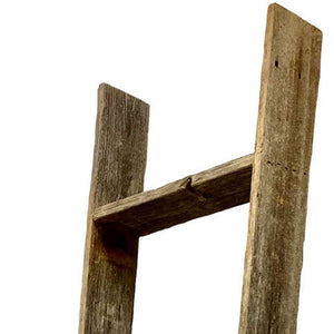 Homeroots 4 Step Rustic Weathered Grey Wood Ladder Shelf  Wood 380335