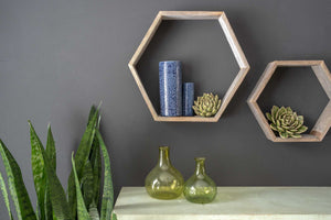Homeroots Set Of 3 Hexagon Rustic Natural Weathered Grey Wood Open Box Shelve  Wood 380354