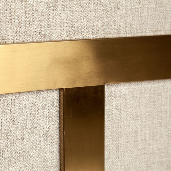 Homeroots 31" Cream And Gold Fabric Arm Chair   380636