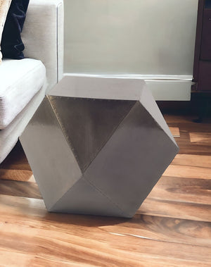 Homeroots 19" Black Iron Square End Table   380655