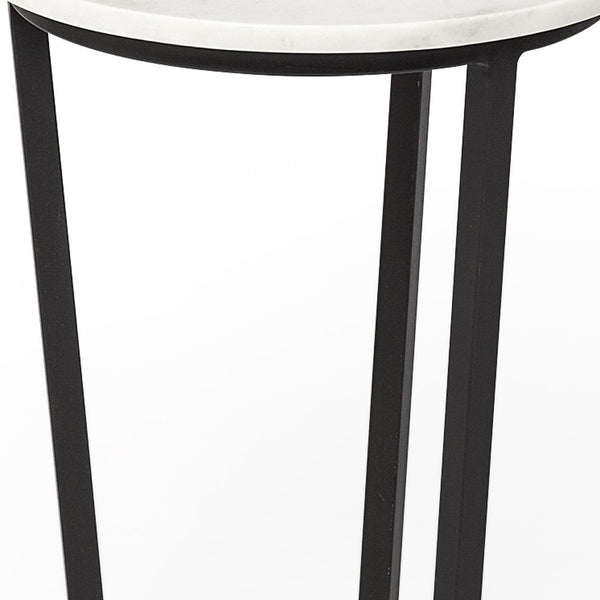 Homeroots 21" Black And White Marble Round End Table   380683