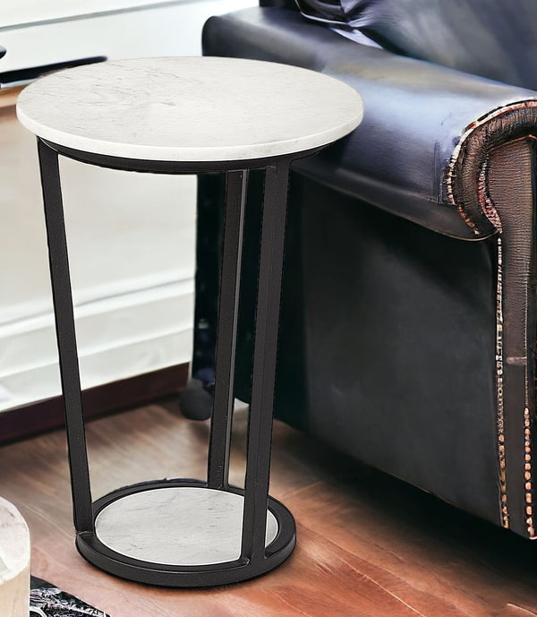 Homeroots 21" Black And White Marble Round End Table   380683