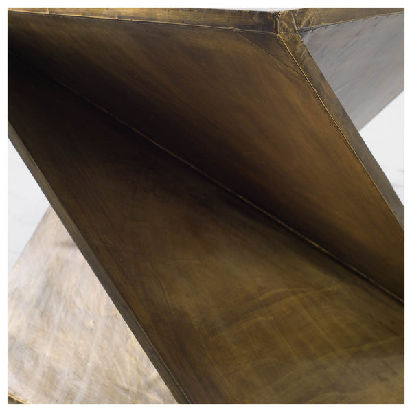 Homeroots 21" Brass End Table   380687