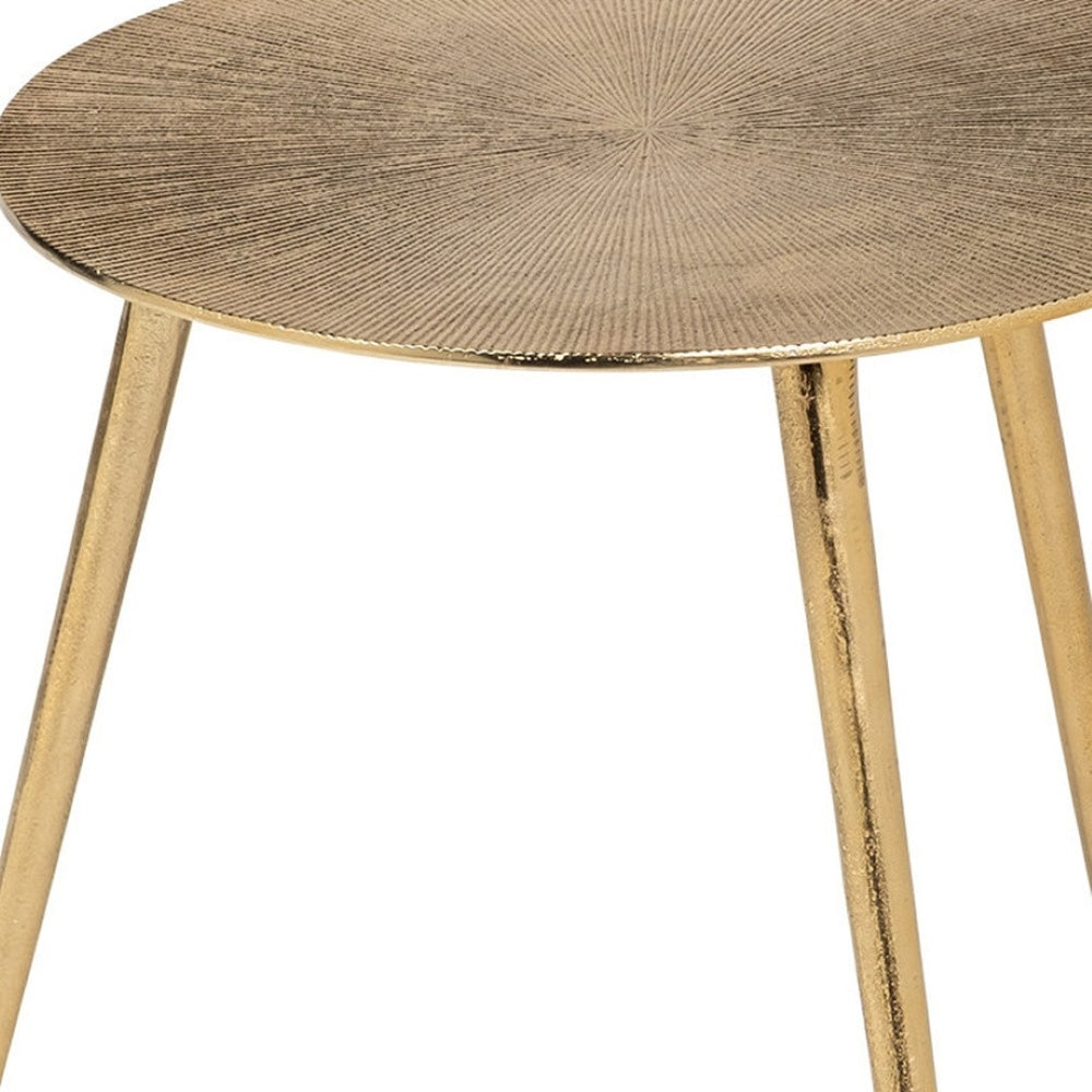 HomeRoots 17" Gold Metal Round End Table - Stylish Compact Accent for Small Spaces, Perfect for Any Room Decor 380712