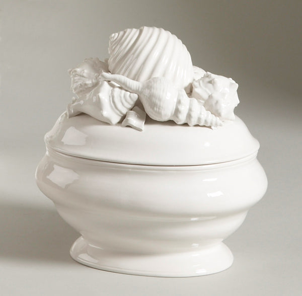 Chelsea House Shell Ceramic Tureen — Hand‑Painted Italian Shell‑Lid Centerpiece With White Glaze, Versatile Serving Piece 380770