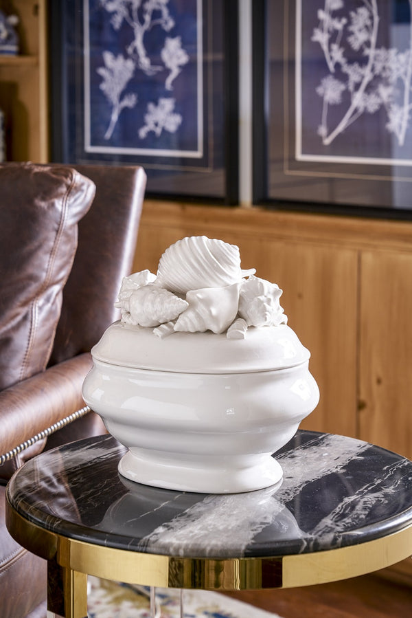 Chelsea House Shell Ceramic Tureen — Hand‑Painted Italian Shell‑Lid Centerpiece With White Glaze, Versatile Serving Piece 380770