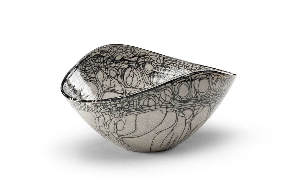 Chelsea House Black Oval Centerpiece — Handcrafted Italian Porcelain Bowl With Black & White Swirl Glaze, 18" Wide, Decorative Functional Artpiece 381511