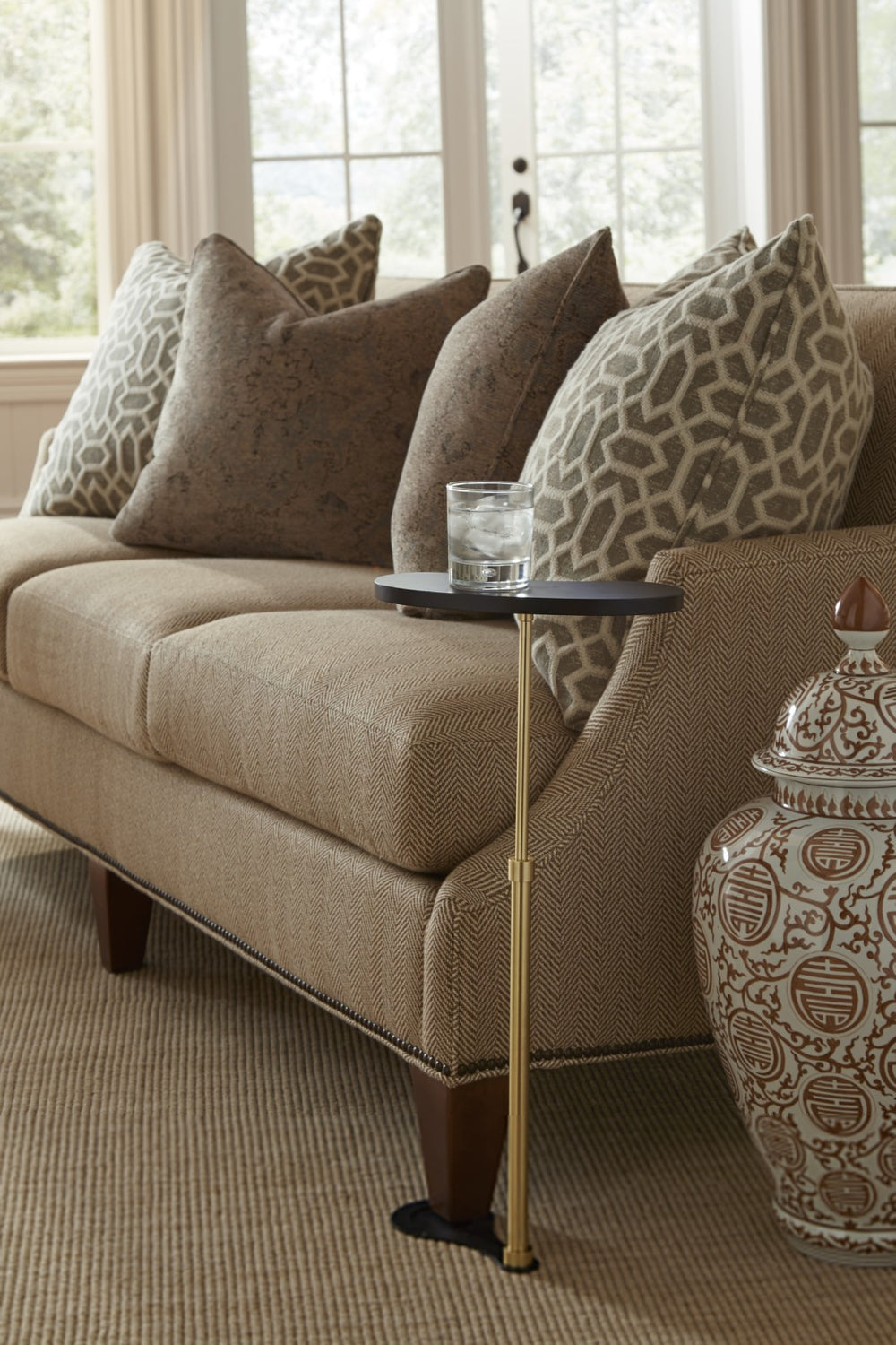 Chelsea House Drink Modern Antique Brass Column Drink Table With Matte Black Top, Compact Side Accent For Dens 382435