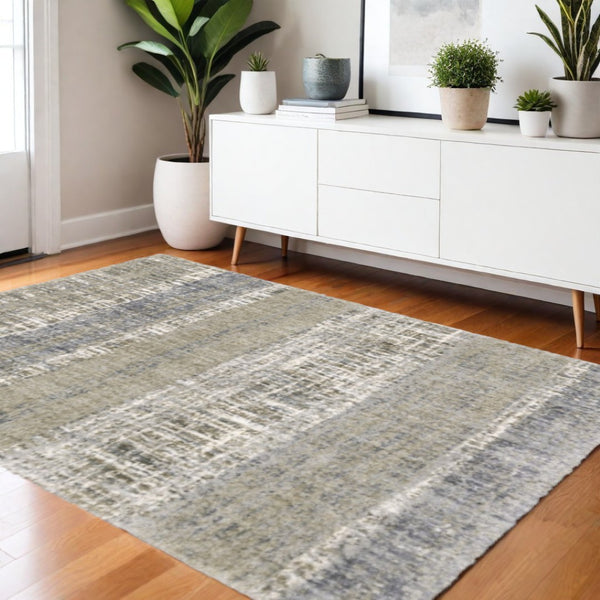 HomeRoots 2' Grey and Ivory Abstract Lines Runner Rug - Modern Vintage Style for Hallways and Living Spaces 3'10" x 5'5" 383677