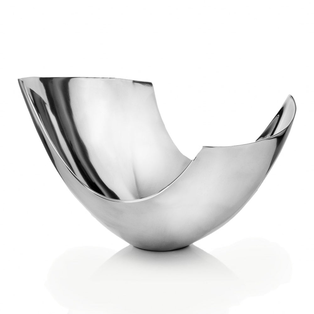 Homeroots 17" Silver Aluminum Modern Abstract Centerpiece Bowl   383745