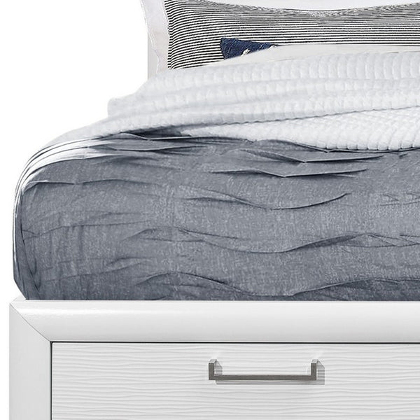 Homeroots White Solid Wood Full Eight Drawers Bed  Wood 383793