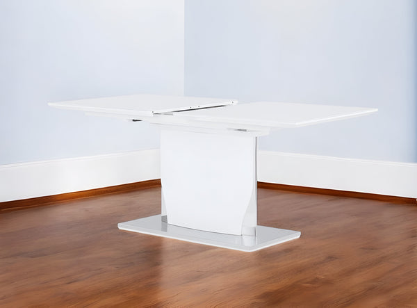 Homeroots 63" White Solid Wood Butterfly Leaf Pedestal Base Dining Table   383829