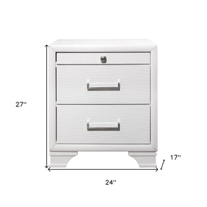 Homeroots White Nightstand With 3 Drawers   384057
