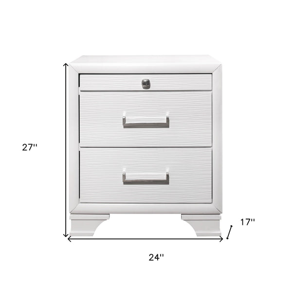 Homeroots White Nightstand With 3 Drawers   384057