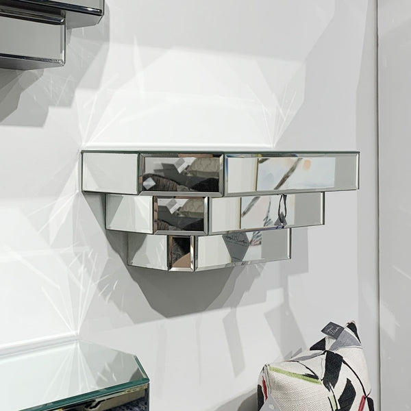 Homeroots Contemporary Floating Mirrored Glass Stepped Shelf  Glass 384172