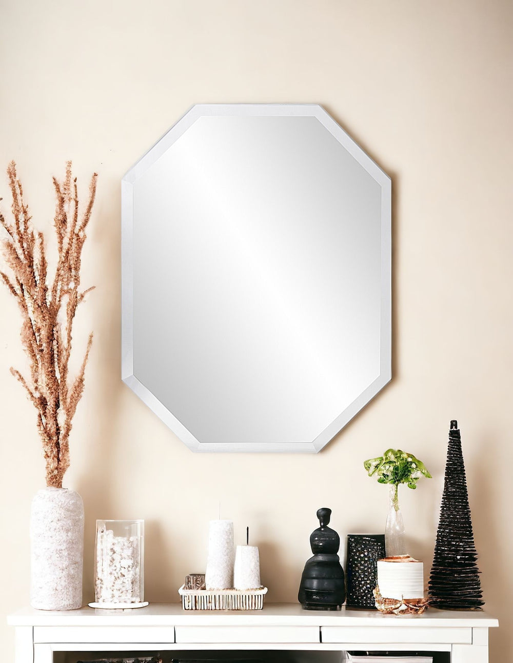 Homeroots 28" Mirror Framed Accent Mirror  Glass 384185