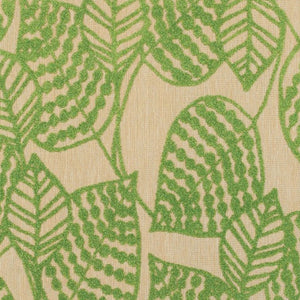 Homeroots Green Floral Indoor Outdoor Area Rug  Polypropylene 384346