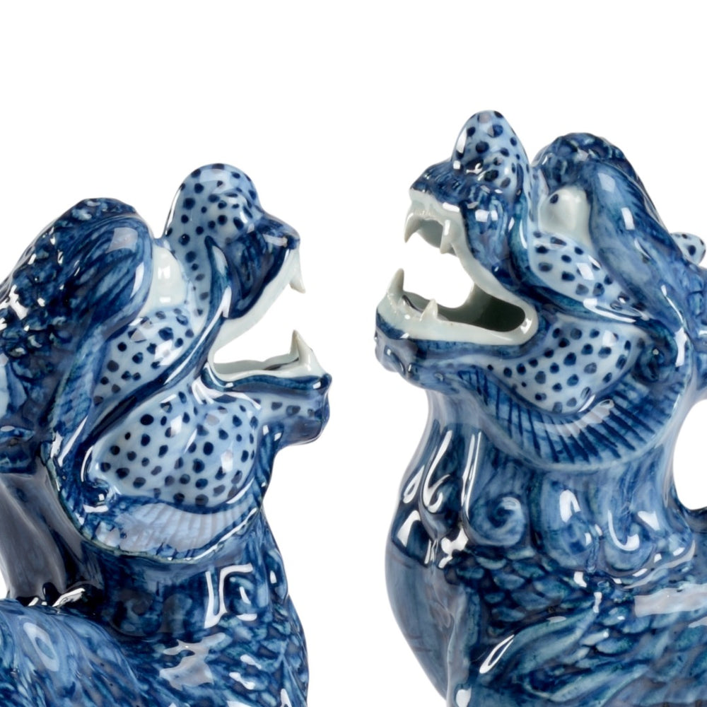 Chelsea House Blue Hand-Painted Foo Dogs Pair — Ceramic Blue & White Glaze, Detailed Mantel Accents For Gifting 384549
