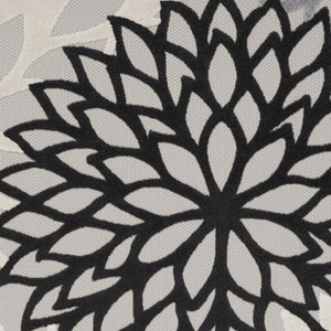 HomeRoots 5' Timeless Floral Indoor Outdoor Rug - Durable, Easy-Care, Versatile Accent for Any Space 8'x11' Area Rug Black White 384602