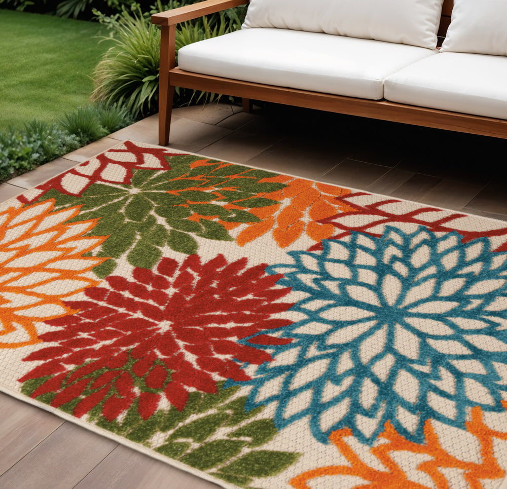 Homeroots 12' Green And Ivory Floral Indoor-outdoor Runner Rug - Stylish, Durable, Perfect For Any Space 6? X 9? Polypropylene 384614