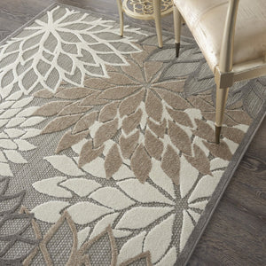 HomeRoots 5' Elegant Gray and Ivory Floral Area Rug for Indoor and Outdoor Spaces – Durable, Versatile Design 6' X 9' Rectangle 384666