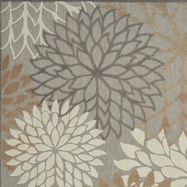 HomeRoots 5' Elegant Gray and Ivory Floral Area Rug for Indoor and Outdoor Spaces – Durable, Versatile Design 7' X 10' Rectangle 384668