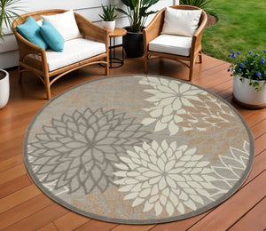 HomeRoots 5' Elegant Gray and Ivory Floral Area Rug for Indoor and Outdoor Spaces – Durable, Versatile Design 8' Round Round 384672