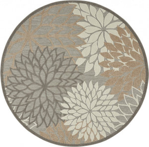 HomeRoots 5' Elegant Gray and Ivory Floral Area Rug for Indoor and Outdoor Spaces – Durable, Versatile Design 8' Round Round 384672
