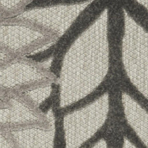 HomeRoots 5' Gray Floral Area Rug - Versatile Indoor/Outdoor Design for Stylish Spaces & High Traffic Areas 5'x8' Area Rug 384700
