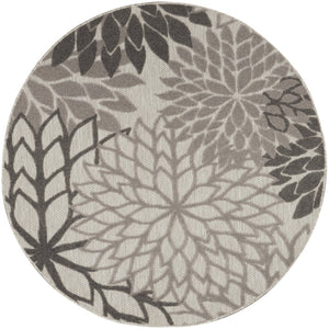 HomeRoots 5' Gray Floral Area Rug - Versatile Indoor/Outdoor Design for Stylish Spaces & High Traffic Areas 5' Round Area Rug 384702