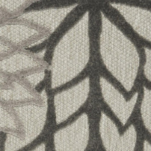 HomeRoots 5' Gray Floral Area Rug - Versatile Indoor/Outdoor Design for Stylish Spaces & High Traffic Areas 6'x9' Area Rug 384704