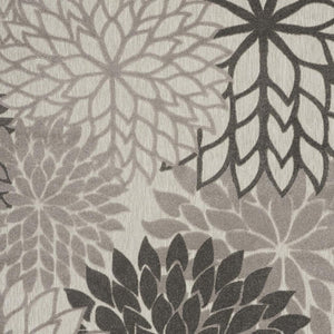 HomeRoots 5' Gray Floral Area Rug - Versatile Indoor/Outdoor Design for Stylish Spaces & High Traffic Areas 8'x11' Area Rug 384708