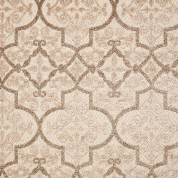 Homeroots 4' Cream Moroccan Area Rug - Stylish Indoor Outdoor Design For Living Spaces, Patios, And More! 4' X 6' Polypropylene 384767